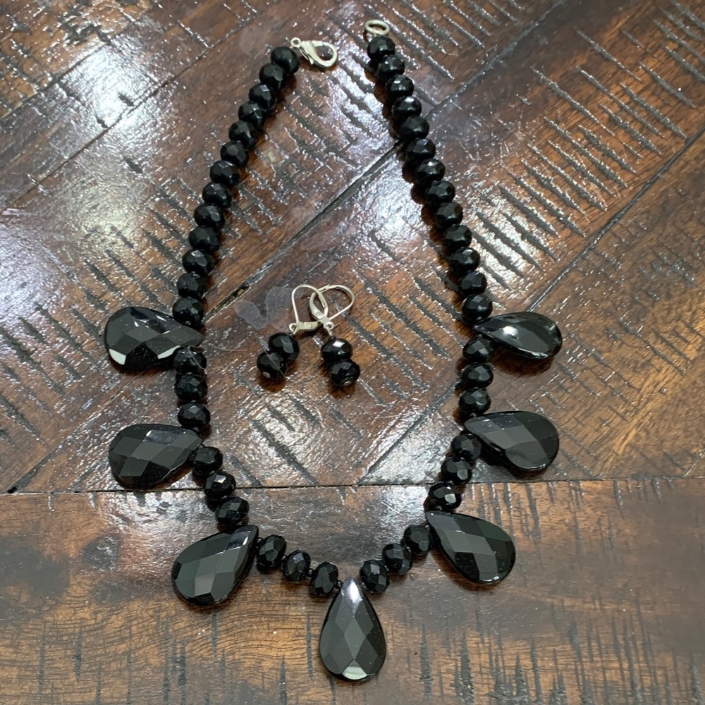 Elegant Black Beaded Necklace and Earring Set